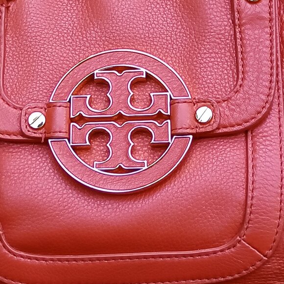 Tory Burch Amanda Classic Hobo Shoulder Crossbody Bag EUC W/ Coa - Picture 3 of 13